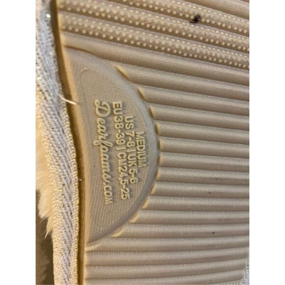 Dearfoam slipper sandals “I Do” white gold silver M size 7-8 - Picture 2 of 4